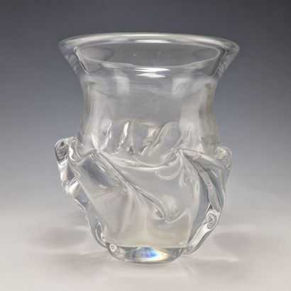 SAINT- LOUIS - White molded crystal VASE...