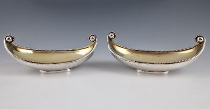 PAIR OF NAVETTES on heel in silvered and...