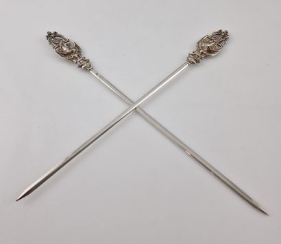 CHRISTOFLE - PAIR OF BROCHETTES in silver-plated...