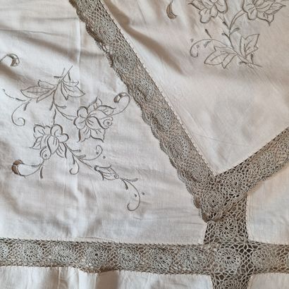 RECTANGULAR NAPPE in sand-colored cotton...