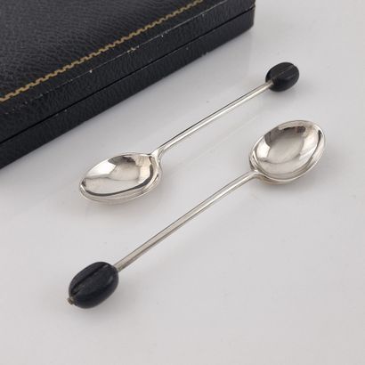 SET OF 6 MOKA SPOONS in 925 Millièmes silver...