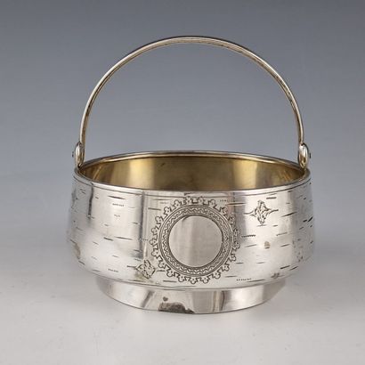 84 Zolotniks (825 Millièmes) silver BASKET...