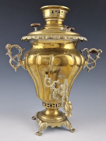 SAMOVAR in bronze and brass - Russia, Manufacture...