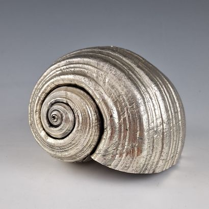 DOUBLE SILVER COQUILLAGE FOR TABLE DECORATION...