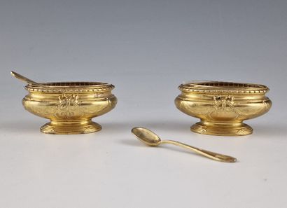 PAIR OF OVAL SALONS on heel 3 x 6.5 x 4 cm...
