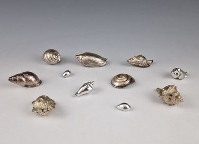 ELEVEN SMALL DOUBLE SILVER COQUILLAGES FOR...