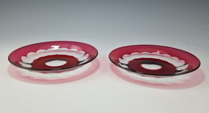 Pair of ruby and white crystal overlay PRESENTOIRS...