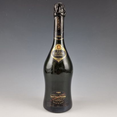 CHAMPAGNE VEUVE CLICQUOT - LA GRANDE DAME...