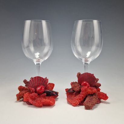 SUITE OF 13 Balloon-shaped drinking glasses...