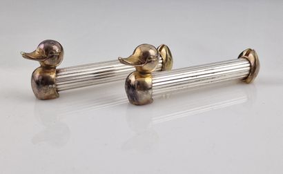 SUITE OF 6 DUCK HOLDERS FORMING MARQUE PLACES...