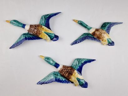 SET OF THREE FLIGHT DUCK BASES for table...