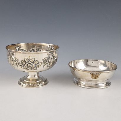 TWO ROUND CUTLERY OR TABLE GARDENERS on heel...