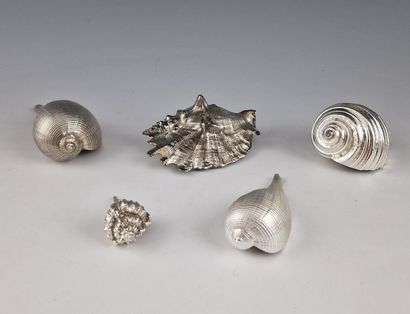 FIVE DOUBLE SILVER COQUILLAGES FOR TABLE...