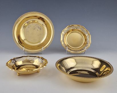 TWO PAIRS OF ROUND CUPS OF TWO SIZES in silver-plated...