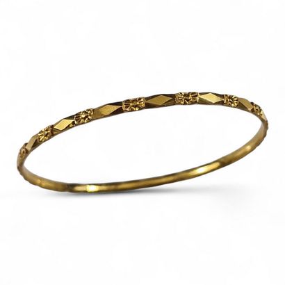 BRACELET JONC RIGIDE d'Epoque XXème Siècle...
