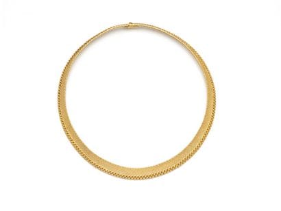 SLEEVE COLLILER in 750 thousandths gold with...