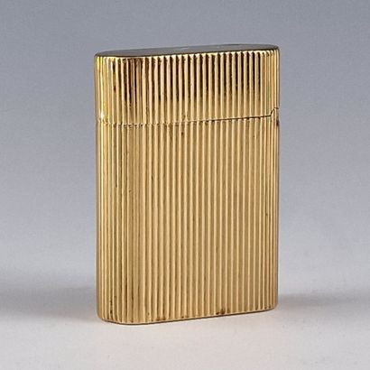 VAN CLEEF & ARPELS - BRIQUET DE POCHE A ESSENCE...