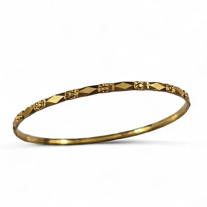 BRACELET JONC RIGIDE d'Epoque XXème Siècle...