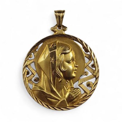 GRAND PENDENTIF MEDAILLE RELIGIEUSE Circa...