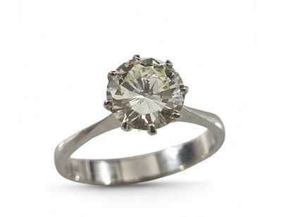 BAGUE SOLITAIRE en or gris 750 millièmes...