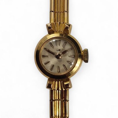 LIP - MONTRE BRACELET DE DAME en or jaune...