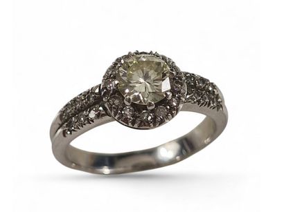 BAGUE SOLITAIRE en or gris 750 millièmes...
