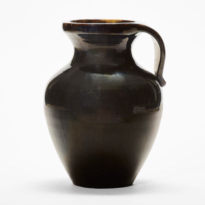 Carlos FERNANDEZ (1905-1969)
PICHET VASE
Ceramic...