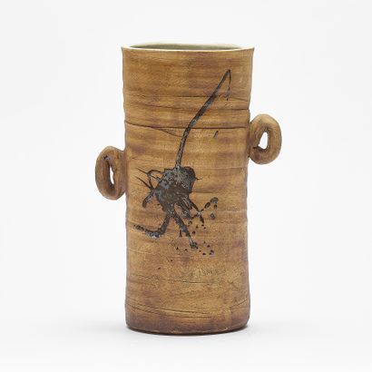 Poterie de LA COLOMBE
VASE A OREILLES
Terre...