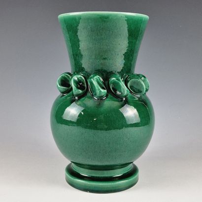 Pol CHAMBOST (1906-1983)
VASE STYLISE 
Céramique...