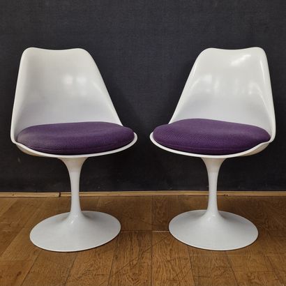 Publisher KNOLL - Design Eero SAARINEN 
PAIR...