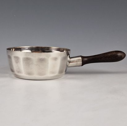 ROUND CASSOLETTE with straight handle in...