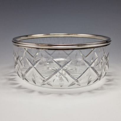 ROND JATTE in cut white crystal circled with...