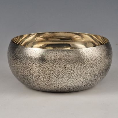 ROUND COUPELLE in hammered 800 Millièmes...