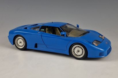 Modélisme voiture - Voiture sport bleu roi...