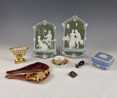 HUIT OBJETS DE VITRINE d'Epoque XIXème et...