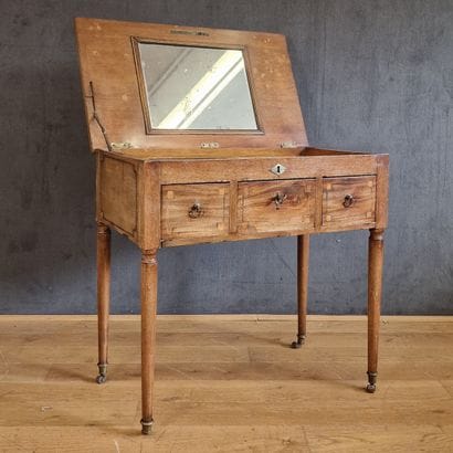 PETITE COIFFEUSE D'HOMME Circa 1800 toutes...