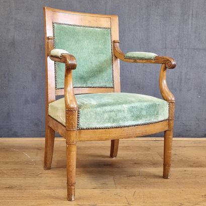 FAUTEUIL à dossier rectangulaire d'Epoque...