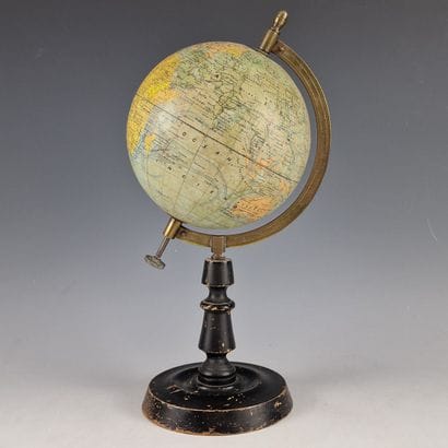 SMALL GLOBE signed J. FOREST, circa 1900,...