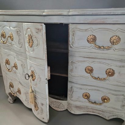 18th-Century Crossbow-Style Dresser with...