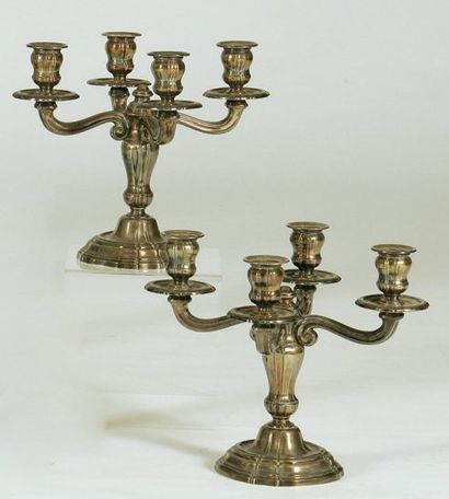 - Paire de candélabres en argent Poinçon...