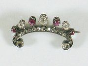 - Broche couronne en argent - Poids : 7.3...