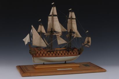 MAQUETTE - Vaisseau « LE PHENIX » voile en...