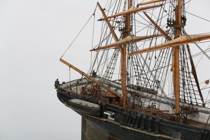 MAQUETTE du bateau trois mâts « LE VILLE...