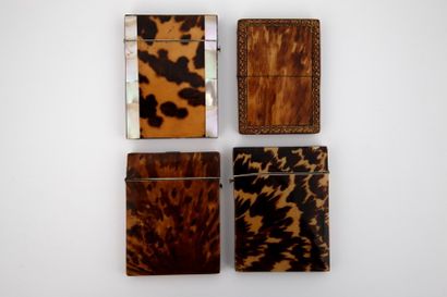 LOT :

ETUI à CARTES, en écaille claire -...