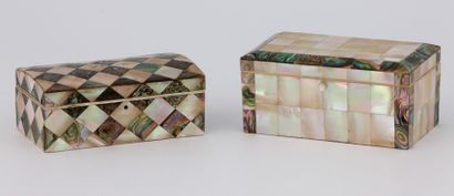 LOT :

BOITE rectangulaire, couvercle bombé,...