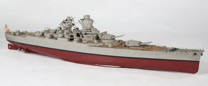 MAQUETTE - Le « JEAN BART », en bois peint...