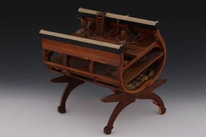 MAQUETTE - Tronçon de coque de grand voilier...