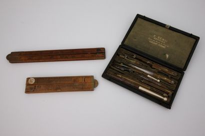 LOT

BOITE de COMPAS « F DENIS – Opticien...