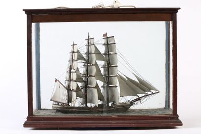 DIORAMA - Un trois-mâts barque 