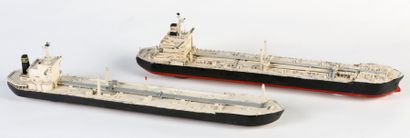 LOT :

MAQUETTE du « ESSO BRETAGNE » en bois...